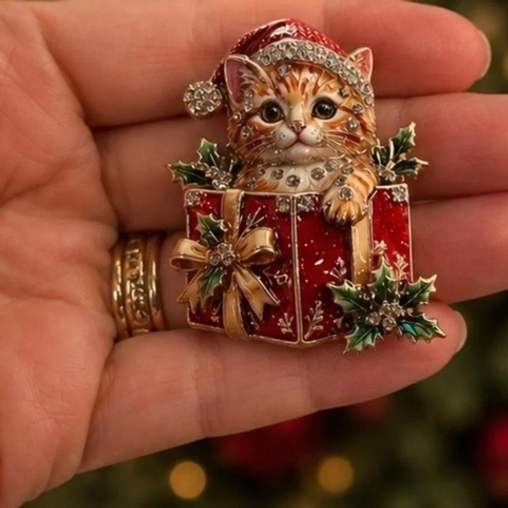 Christmas Kitten Brooch Red Gift Box Rhinestone Enameled Holiday Cat Pin